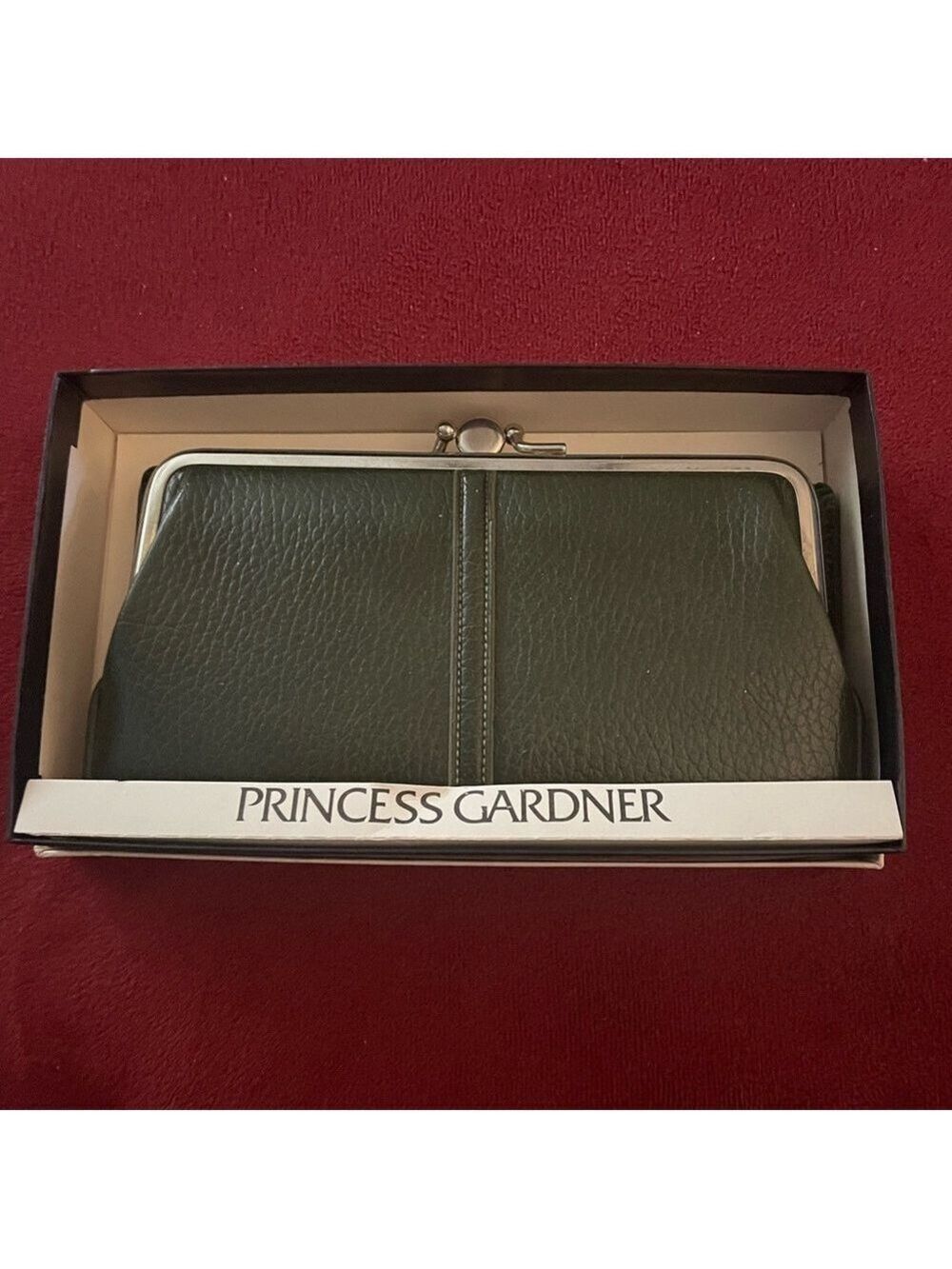Vintage Princess Gardner Kiss Lock Leather Wallet NIB